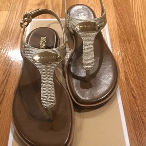 Michael kors logo plate leather sandals new in box